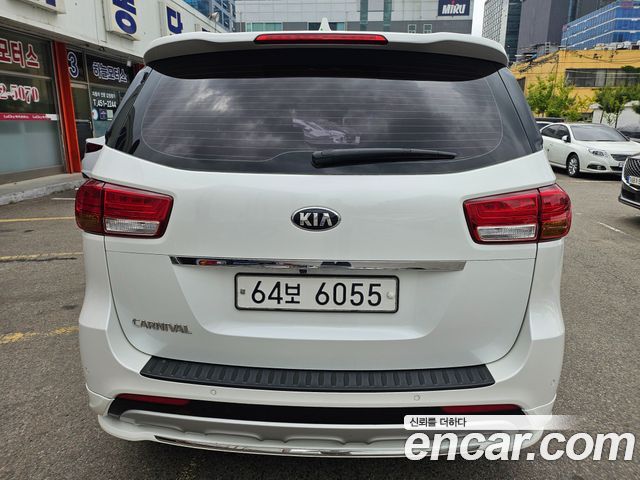 Kia Carnival из Кореи Encar