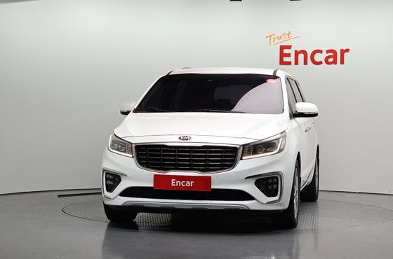 Kia Carnival 9-Seater Prstige — пробег 201 650 км — фото 3 из 5