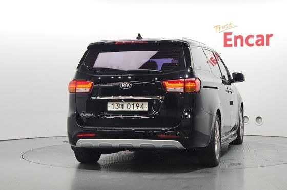 Kia Carnival 9-seater Prestige — пробег 130 200 км — фото 4 из 5