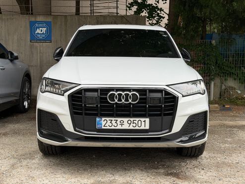 Audi Q7 50 TDI Quattro Premium — пробег 32 000 км — фото 2 из 5