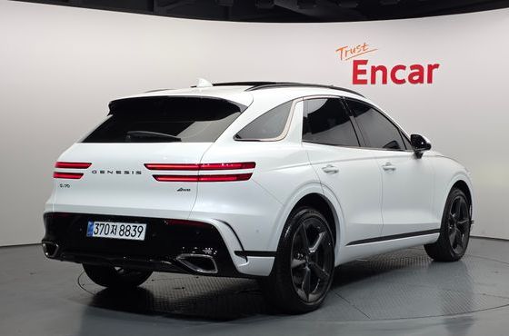 Genesis GV70 2.5T Gasoline AWD — пробег 30 160 км — фото 2 из 5