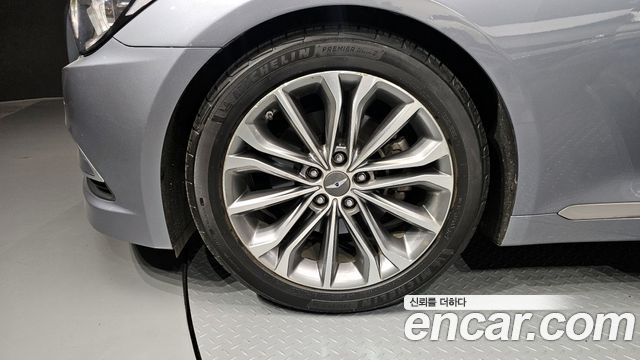 Hyundai Genesis из Кореи Encar