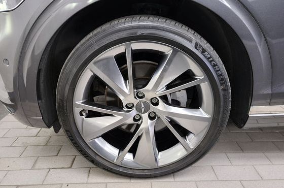 Genesis GV70 2.5T Gasoline AWD — пробег 46 646 км — фото 5 из 5