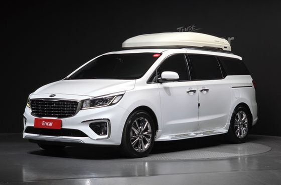Kia Carnival 9-Seater Noblesse Special — пробег 95 905 км — фото 1 из 5