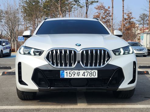BMW X6 xDrive40i M Sport — пробег 2 050 км — фото 3 из 5