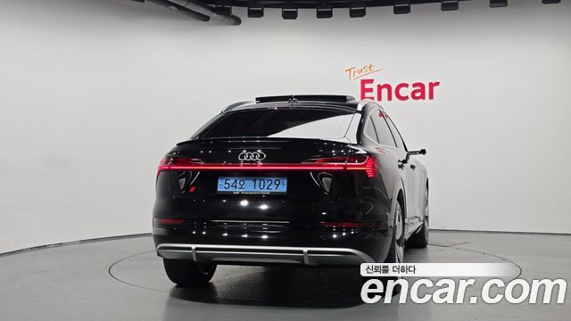 Audi e-tron из Кореи Encar