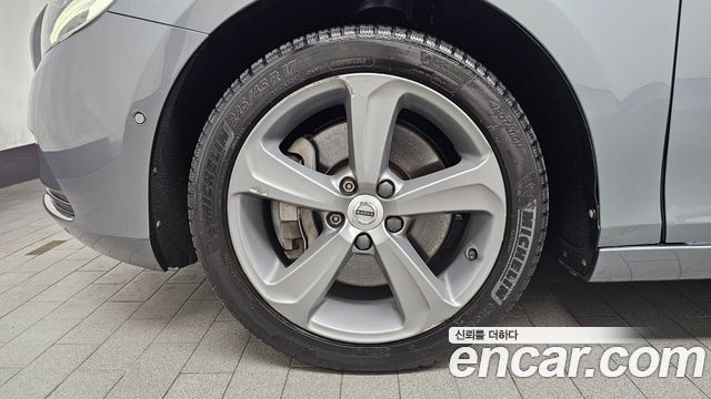 Volvo V40 из Кореи Encar