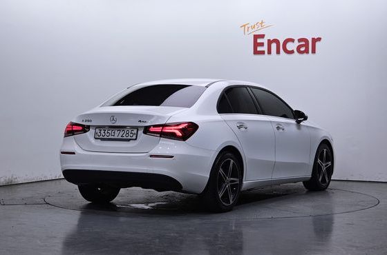 Mercedes-Benz A-Class A250 4MATIC Sedan — пробег 117 386 км — фото 2 из 5
