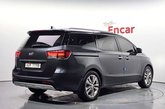 Kia Carnival 9-seater Noblesse — пробег 135 711 км — фото 2 из 5