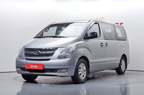 Hyundai Starex 12-Seater Wagon CVX Luxury — пробег 185 050 км — фото 1 из 5