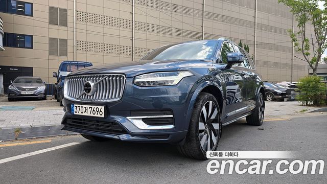Volvo XC90 T8 Ultimate Bright Hybrid — пробег 35 184 км — фото 1 из 5