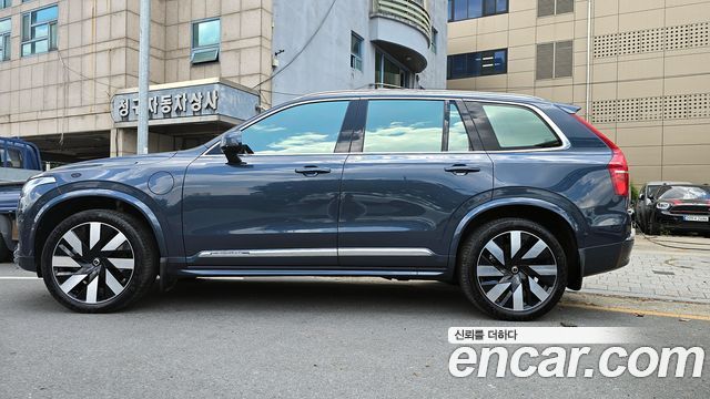 Volvo XC90 T8 Ultimate Bright Hybrid — пробег 35 184 км — фото 3 из 5