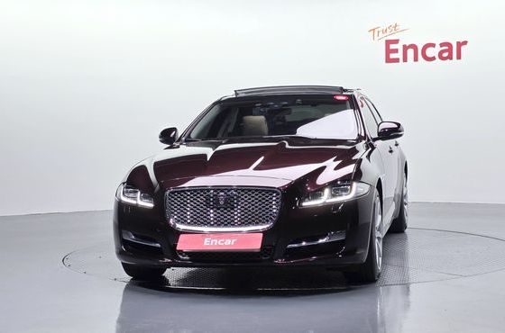 Jaguar XJ 3.0D Premium Luxury SWB X351 — пробег 68 970 км — фото 3 из 5