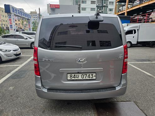 Hyundai Starex Van 5-Seater Smart — пробег 149 326 км — фото 4 из 5