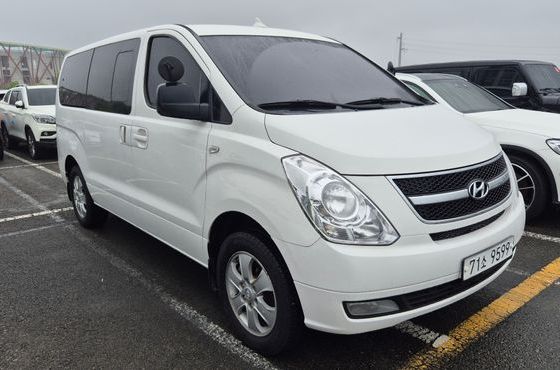 Hyundai Starex 4WD 12-Seater Wagon CVX Luxury — пробег 159 206 км — фото 3 из 5
