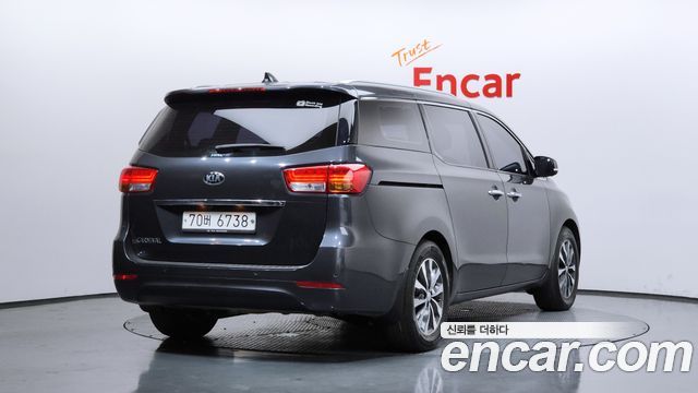 Kia Carnival из Кореи Encar