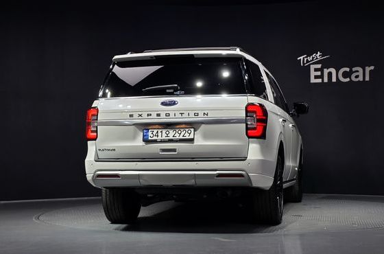 Ford Expedition Platinum 4WD 7Seater — пробег 14 788 км — фото 4 из 5