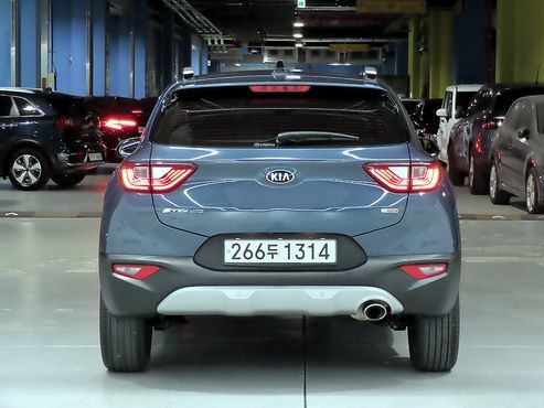 Kia Stonic 1.0 Turbo Prestige — пробег 50 700 км — фото 3 из 5
