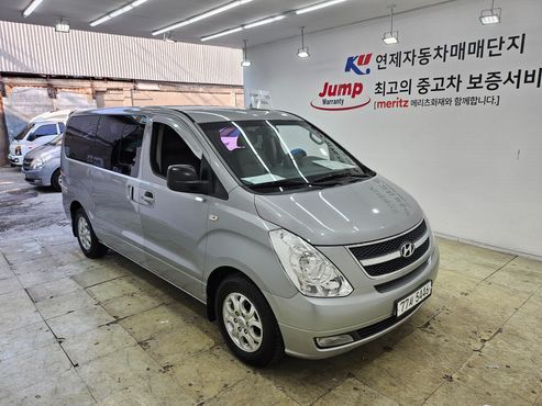 Hyundai Starex 12-Seater Wagon CVX Premium — пробег 67 200 км — фото 3 из 5