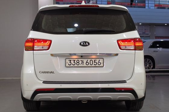 Kia Carnival 9-seater Luxury — пробег 252 532 км — фото 5 из 5