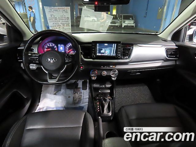 Kia Stonic 1.4 Trendy — пробег 85 200 км — фото 5 из 5