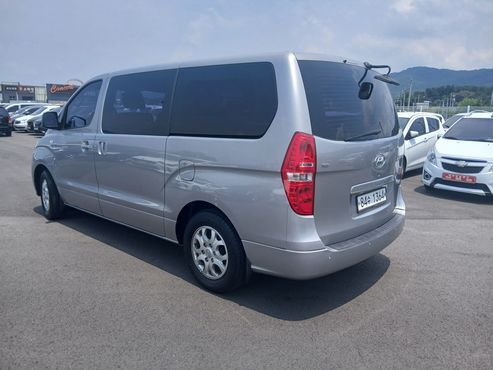 Hyundai Starex 5-Seater VAN CVX Luxury — пробег 178 376 км — фото 2 из 5