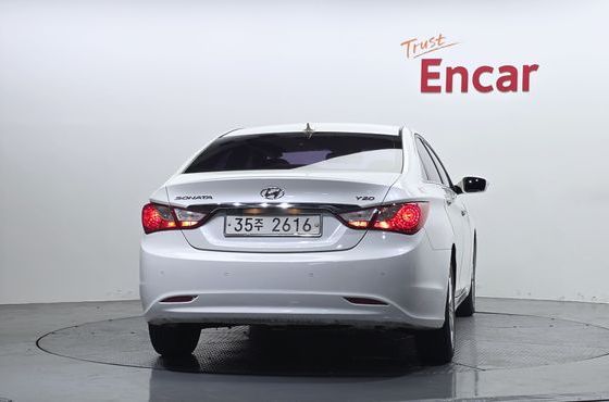 Hyundai Sonata Prime High-Deluxe — пробег 40 179 км — фото 4 из 5