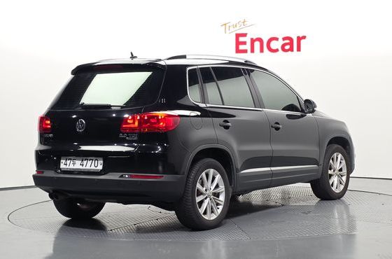 Volkswagen Tiguan 2.0 TDI Comfort 5N — пробег 90 867 км — фото 2 из 5