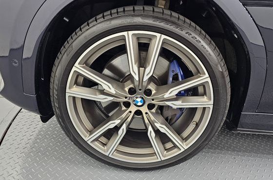 BMW X6 M50i — пробег 90 291 км — фото 5 из 5