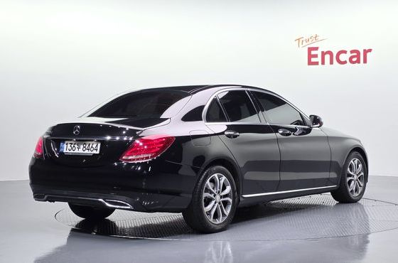 Mercedes-Benz C-Class C220 d Avantgarde — пробег 82 904 км — фото 2 из 5