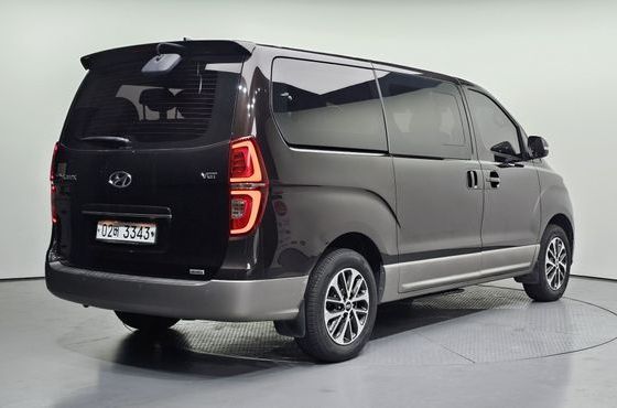Hyundai Starex 4WD Urban 9-Seater Exclusive — пробег 81 242 км — фото 2 из 5