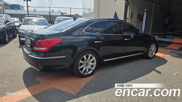 Hyundai Equus из Кореи Encar