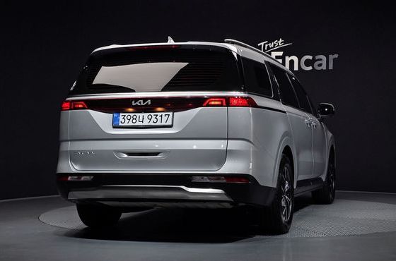 Kia Carnival 9-Seater Signature — пробег 60 682 км — фото 4 из 5
