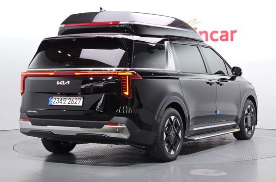 Kia Carnival Gasoline 9-Seater Hi Limousine Signature — пробег 10 км — фото 2 из 5
