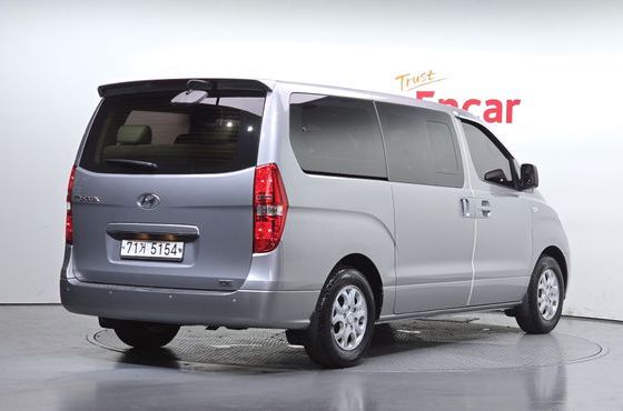 Hyundai Starex 12-Seater LPi Wagon CVX Luxury — пробег 117 977 км — фото 2 из 5