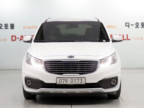 Kia Carnival 9-seater Luxury — пробег 123 307 км — фото 2 из 5