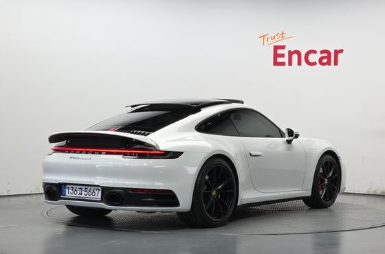 Porsche 911 Carrera S — пробег 6 156 км — фото 2 из 5