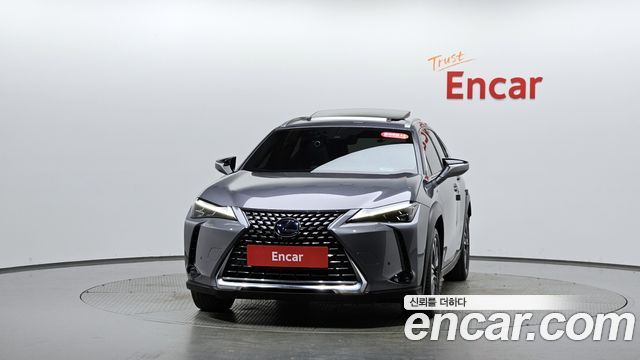 Lexus UX 2.0 AWD — пробег 54 356 км — фото 3 из 5