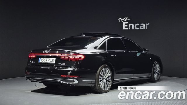 Audi A8 55 TFSI Quattro Premium LWB — пробег 14 888 км — фото 2 из 5
