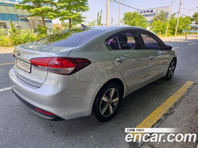Kia K3 Trendy — пробег 155 000 км — фото 4 из 5