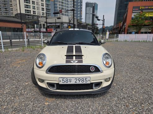 Mini Coupe 1.6 — пробег 157 000 км — фото 4 из 5