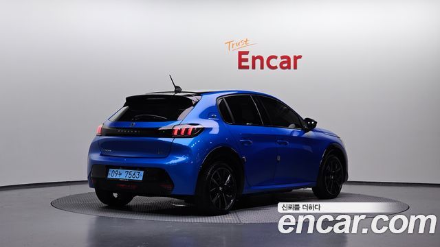 Peugeot 208 из Кореи Encar