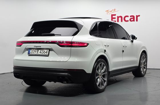 Porsche Cayenne 3.0 PLATINUM EDITION — пробег 14 293 км — фото 2 из 5