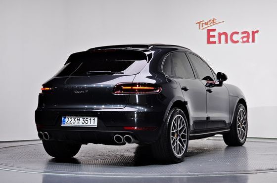 Porsche Macan 3.0 S Diesel 95B — пробег 91 805 км — фото 2 из 5