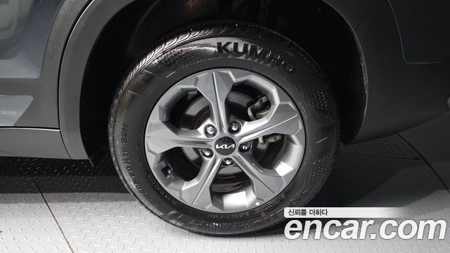 Kia Seltos из Кореи Encar