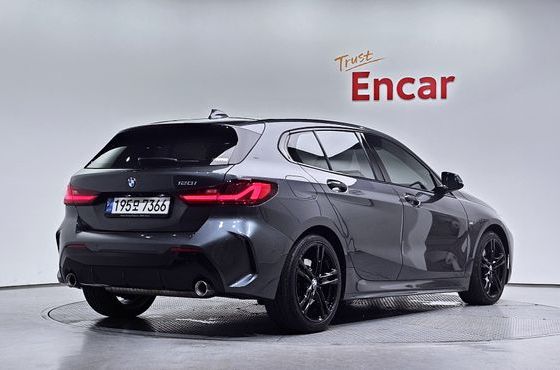 BMW 1-Series 120i M Sports — пробег 38 930 км — фото 2 из 5
