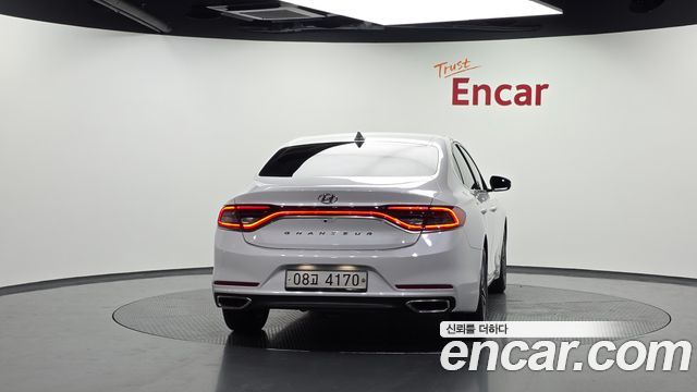 Hyundai Grandeur 2.4 Premium — пробег 71 661 км — фото 4 из 5