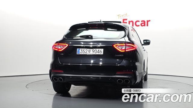 Maserati Levante 3.0 Diesel AWD — пробег 79 338 км — фото 4 из 5