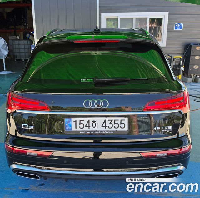 Audi Q5 45 TFSI Quattro Premium — пробег 25 600 км — фото 4 из 5