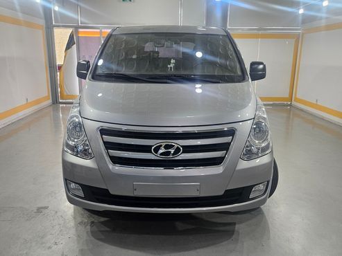 Hyundai Starex 4WD 12-Seater Wagon modern — пробег 113 427 км — фото 1 из 5